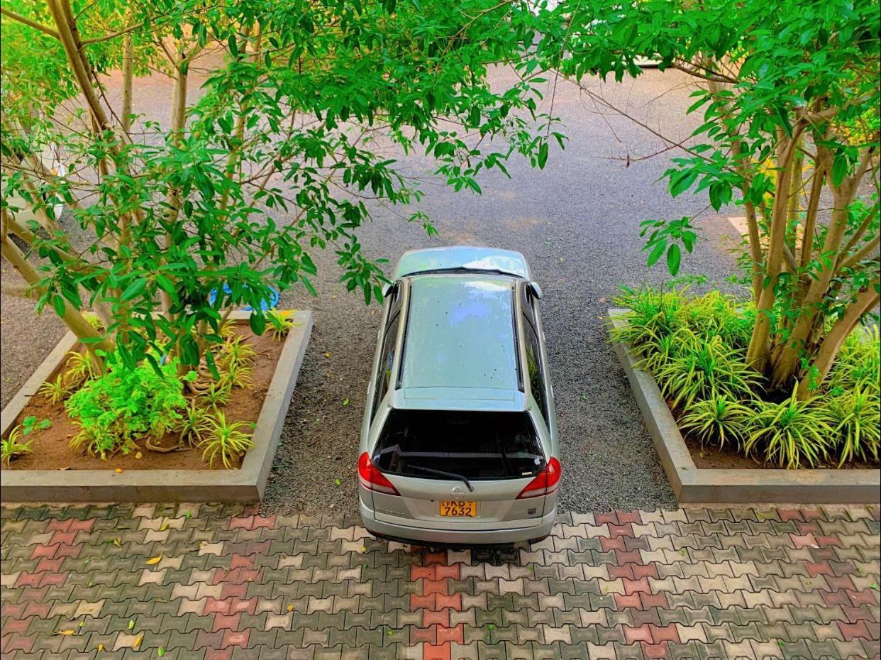 Ud Garden Hotel Kataragama Exterior photo
