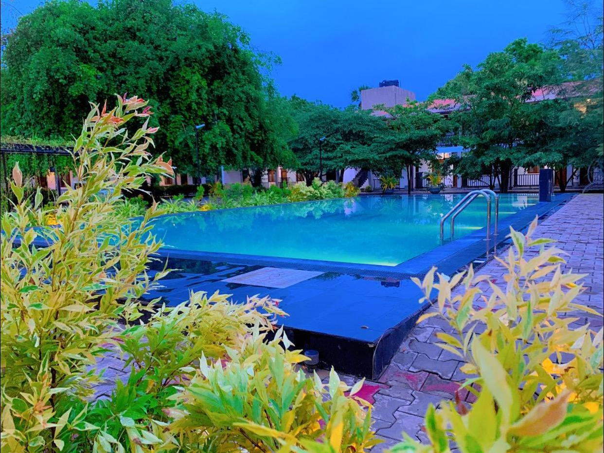 Ud Garden Hotel Kataragama Exterior photo