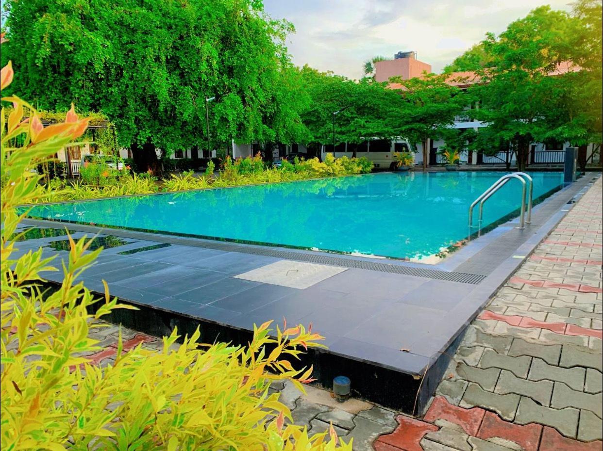 Ud Garden Hotel Kataragama Exterior photo