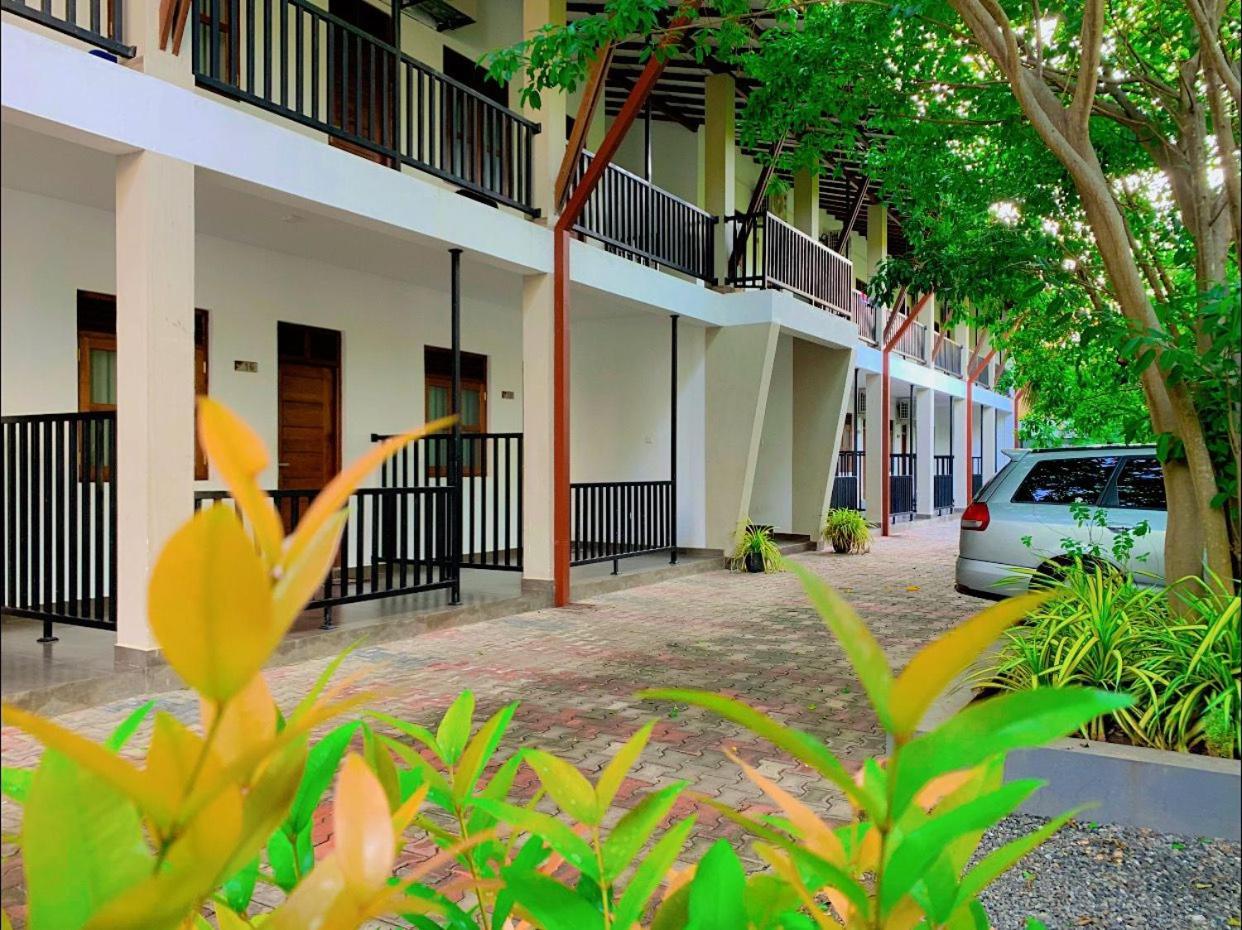 Ud Garden Hotel Kataragama Exterior photo