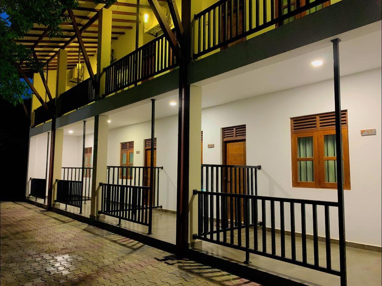 Ud Garden Hotel Kataragama Exterior photo