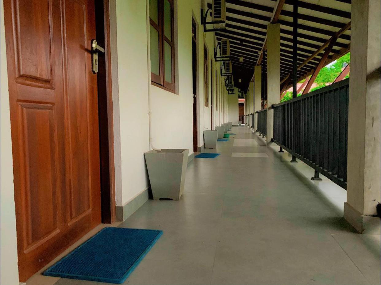 Ud Garden Hotel Kataragama Exterior photo