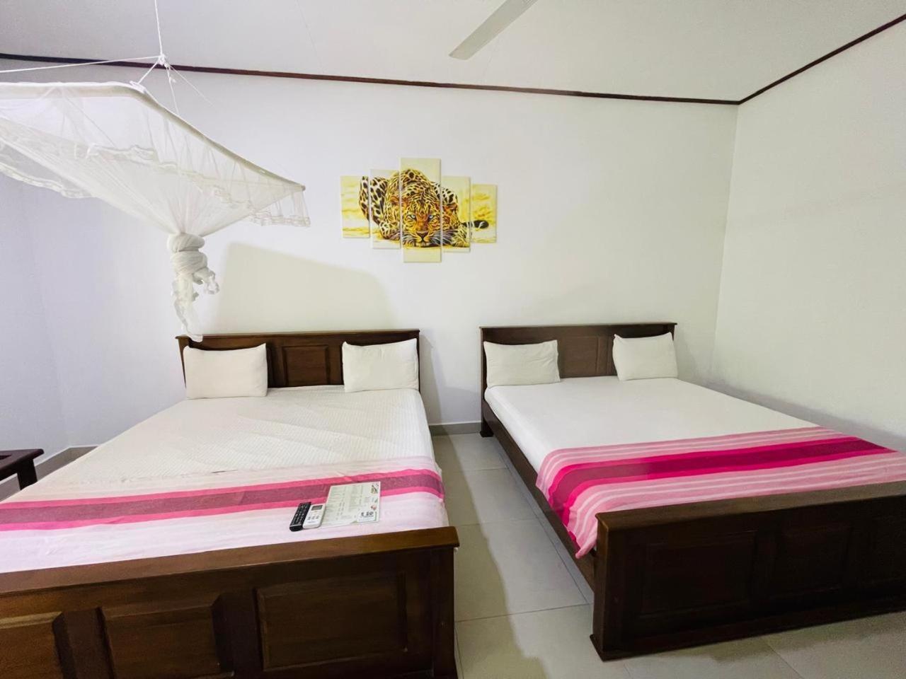 Ud Garden Hotel Kataragama Exterior photo