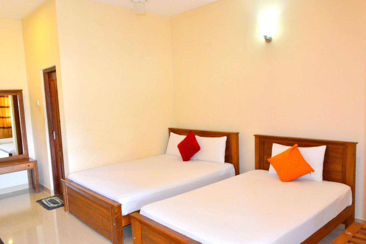 Ud Garden Hotel Kataragama Exterior photo